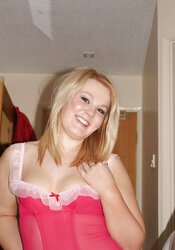 Mix Up mature damsels