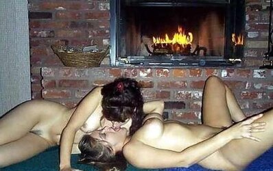 FLEDGLING LESBO MINGLE II