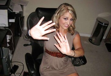 Dayna Vendetta office penetrating-- By Sanjh