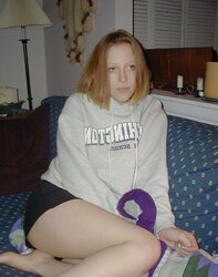 GIRLFRIEND again in Undies