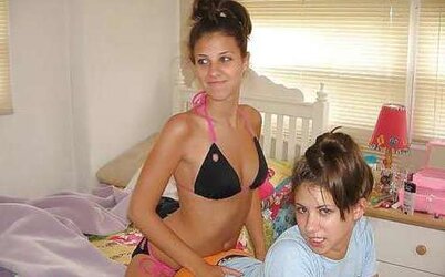Unknown Web Inexperienced Chicks