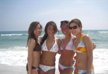 Bikinigirls 34 (4 chicks exclusive)