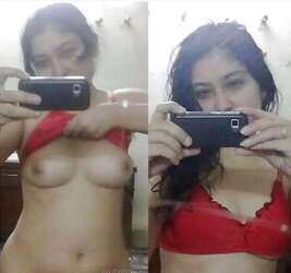 DESI NAKED INDIAN HONEYS WITH CLEAR FACE