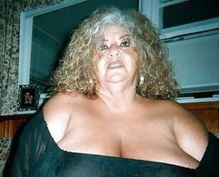 More mature giant Titties