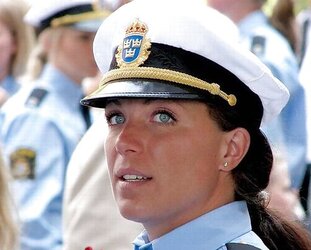 Fabulous Gal Police Officers From Around The World