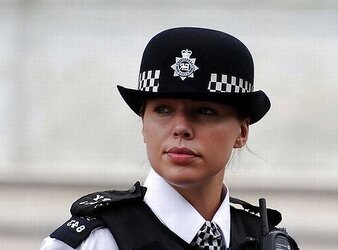 Fabulous Gal Police Officers From Around The World
