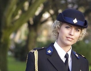 Fabulous Gal Police Officers From Around The World