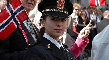 Fabulous Gal Police Officers From Around The World