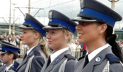 Fabulous Gal Police Officers From Around The World