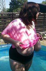 Lantti Irres In The Pool
