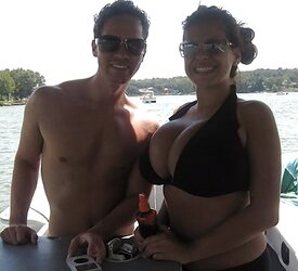Big-Chested Amateurs - Big-Boobed GFs
