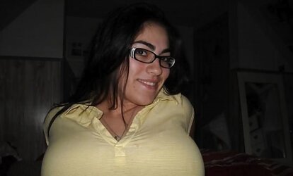 Big-Chested Amateurs - Big-Boobed GFs