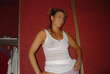 KINKY MUMMIES FOR TONIGHT I