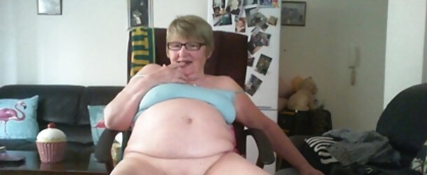 Insatiable Granny Wants You to witness her bare