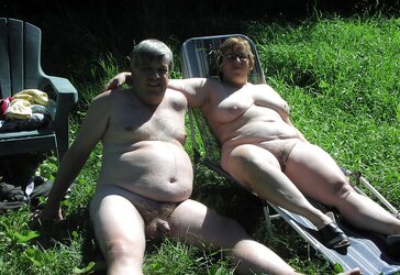 Nude naturist