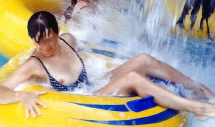 Remarkable Beach Nipslip by Voyeur TROC