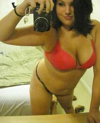 Super-Cute super-sexy chubby teenager selfpics
