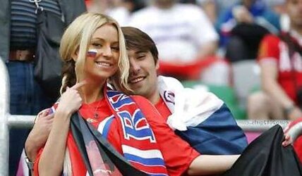 Eurogirls Much Nicer Than Ugly French Squad by TROC