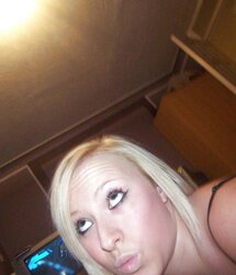 BOINKING SCORCHING PLATINUM-BLONDE