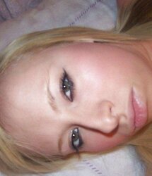 BOINKING SCORCHING PLATINUM-BLONDE