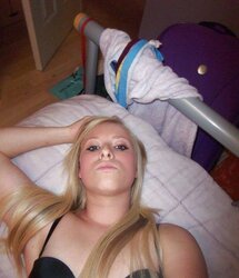 BOINKING SCORCHING PLATINUM-BLONDE