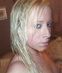 BOINKING SCORCHING PLATINUM-BLONDE