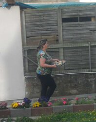 Neighboor. voisine