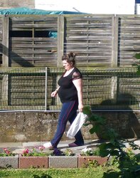 Neighboor. voisine