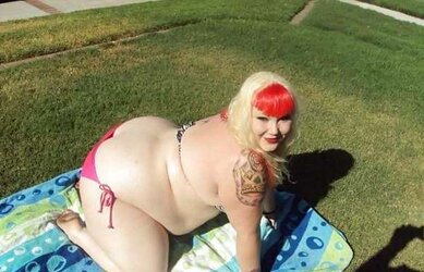 ULTIMATE KICKASS PLUMPER GALLERY