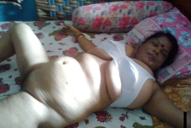 Desi Aunties