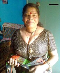 Desi Aunties