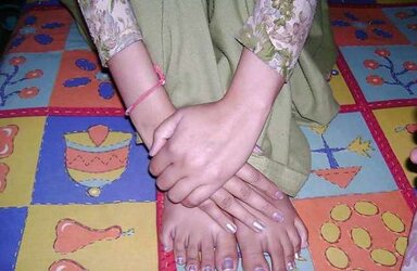 Desi gf random clicks by her bf