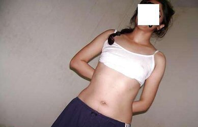 Desi gf random clicks by her bf