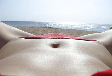 Wild naturist nymphs demonstrating cootchies