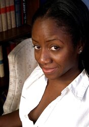 BLACK HOTTIE - RHEA