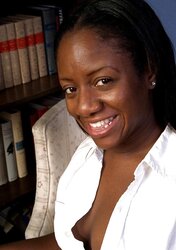BLACK HOTTIE - RHEA