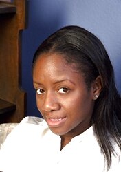 BLACK HOTTIE - RHEA