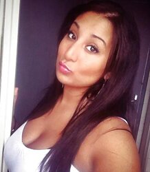 Yasmine beurette facebook