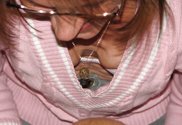 DOWNBLOUSE...OOPS MY PUFFIES I