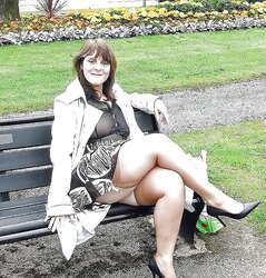 MATURE GRANNY SUPER-SEXY