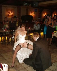 Upskirt unsheathed puss