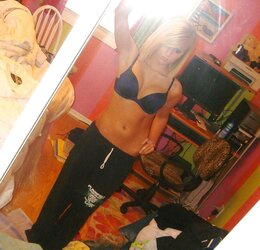 Super-Cute Teenagers From,SmutDates.com