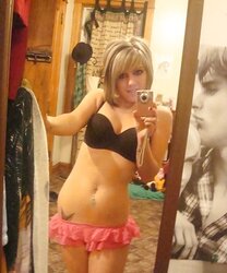 Super-Cute Teenagers From,SmutDates.com