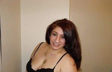 Cool arab slut