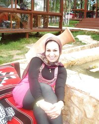 Hijab backside voyeur