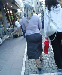 Hijab backside voyeur