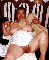 Colombian granny Bell (fifth set)