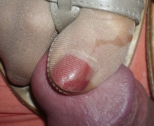Fledgling SOLES feet bonanza