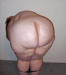Hefty caboose moms