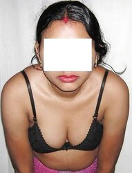 Indian wifey lurks her face